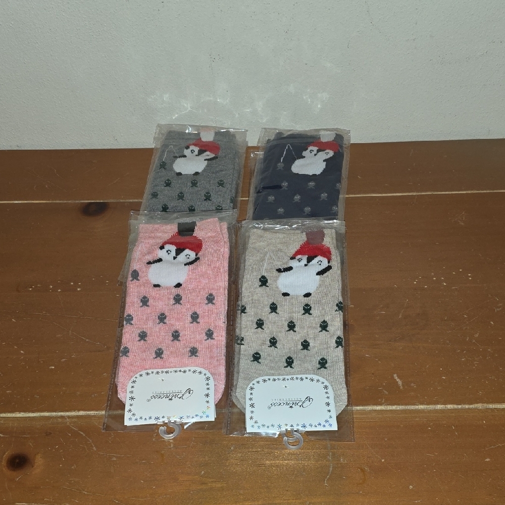 Penguin Patterned Women's Socks Set